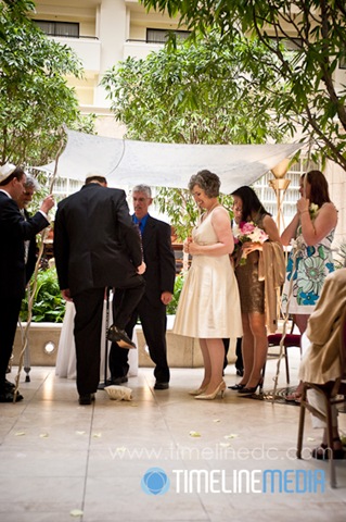 Mary and Michael wedding at the Fair Oaks Marriott in Fairfax, VA ©TimeLine Media