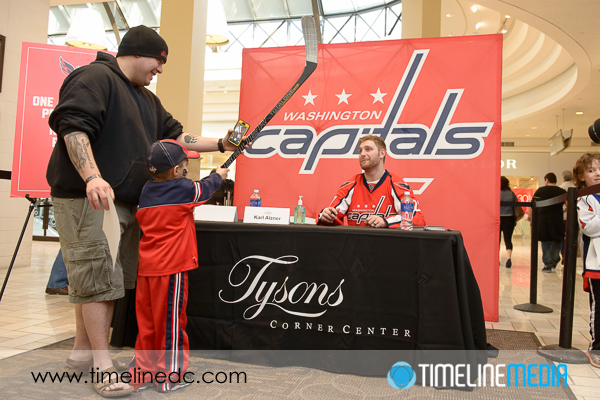 Karl Alzner at Tysons Corner Center - ©TimeLine Media