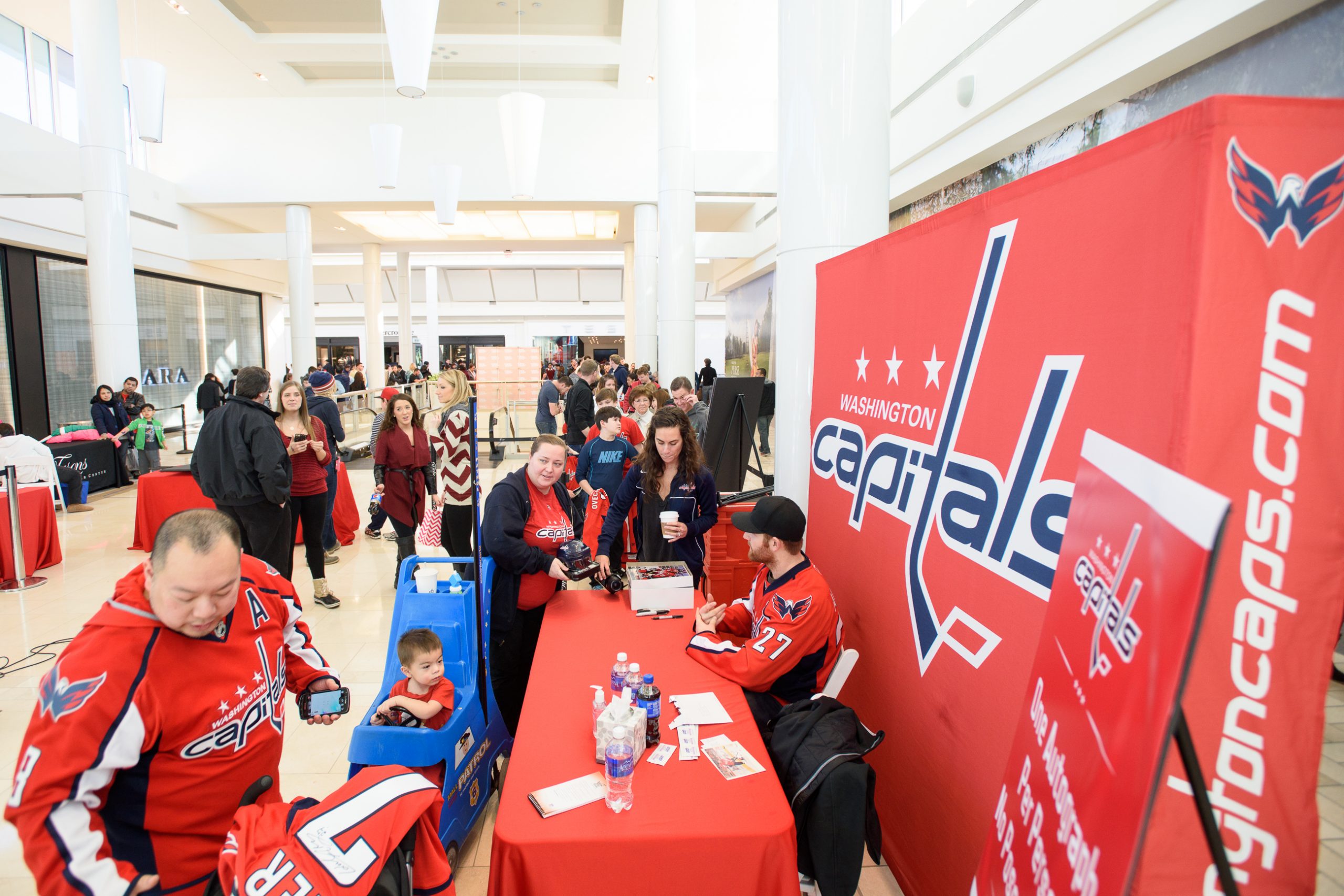 Washington Capitals Meet and Greet at Tysons Corner Center