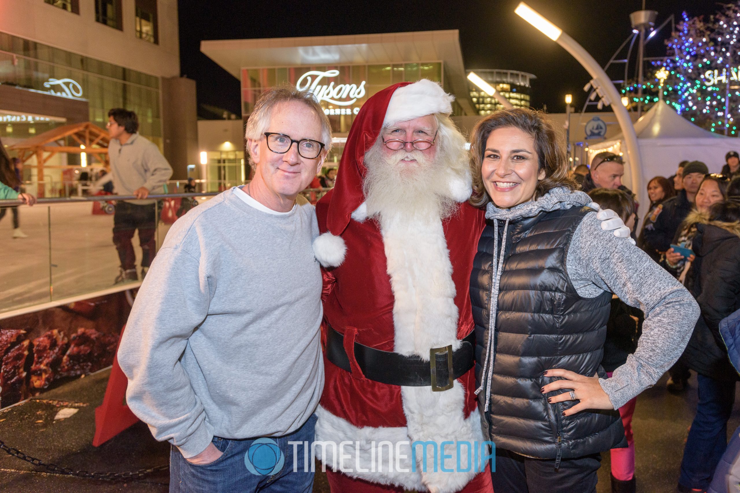  Loo Katz, Santa, and Chilli Amar at the ice rink in Tysons Corner Center