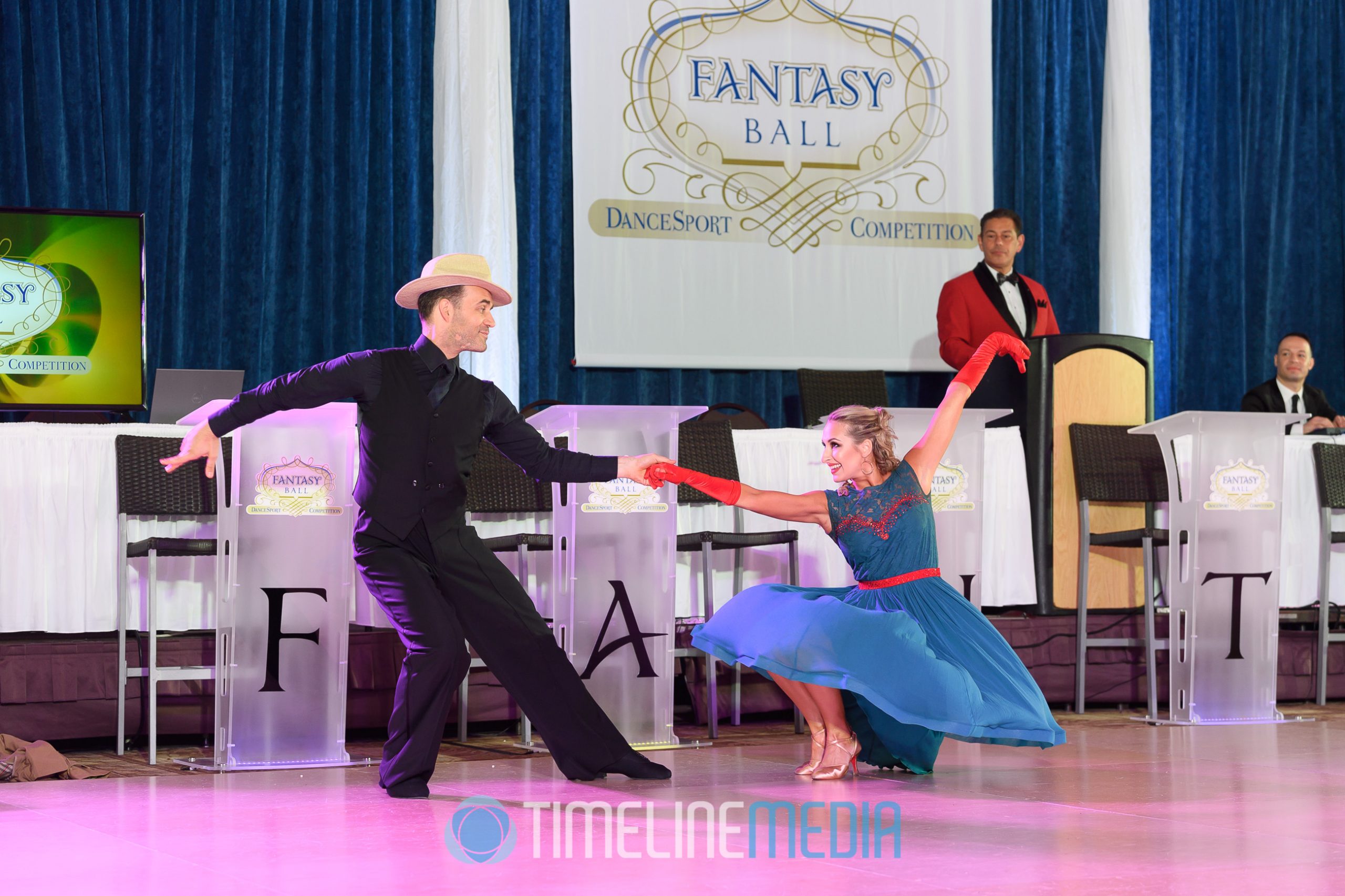 Max Sinitsa and Tatiana Seliverstova performing a professional dance show 2019 Fantasy Ball ©TimeLine Media