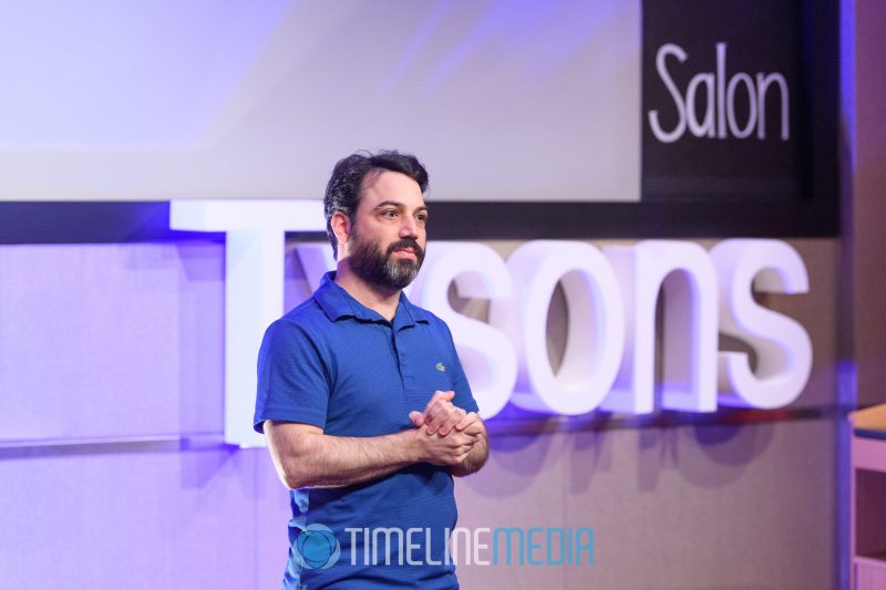 Evan Barba speaking at TEDxTysons ©TimeLine Media