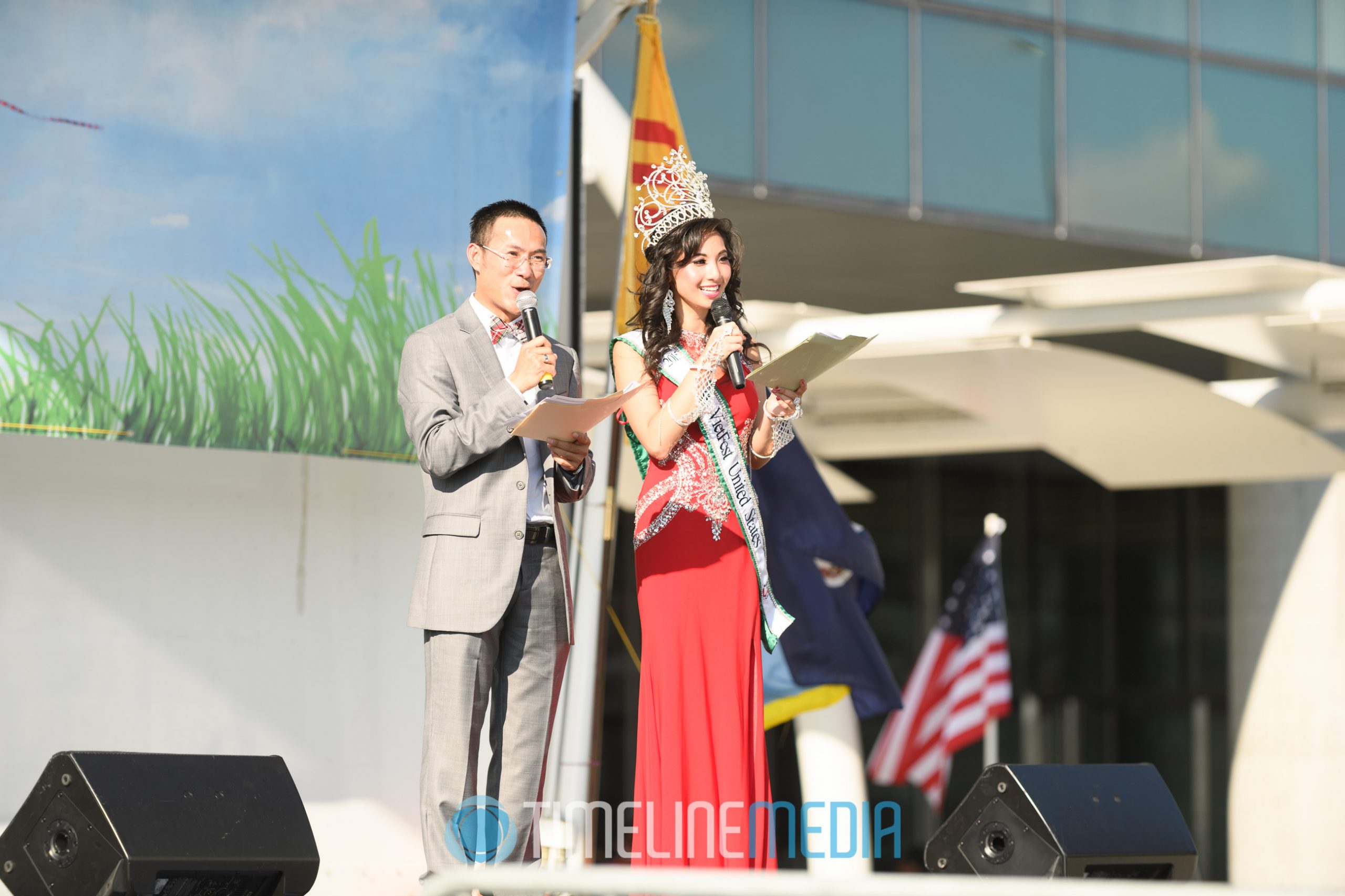 Ms. Vietfest emceeing a show at VietFest 2016 on the Plaza at Tysons Corner Center