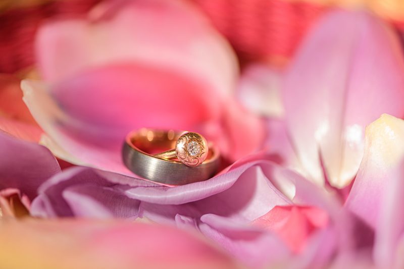 wedding rings for a summer wedding in Paris, Virginia ©TimeLine Media